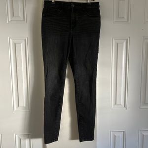Universal threads 10L skinny jeans